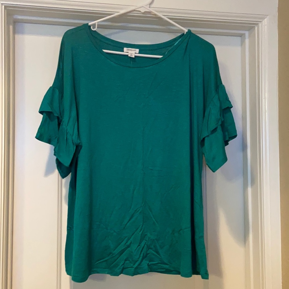 Westport 1x Tee With Ruffled Sleeves.